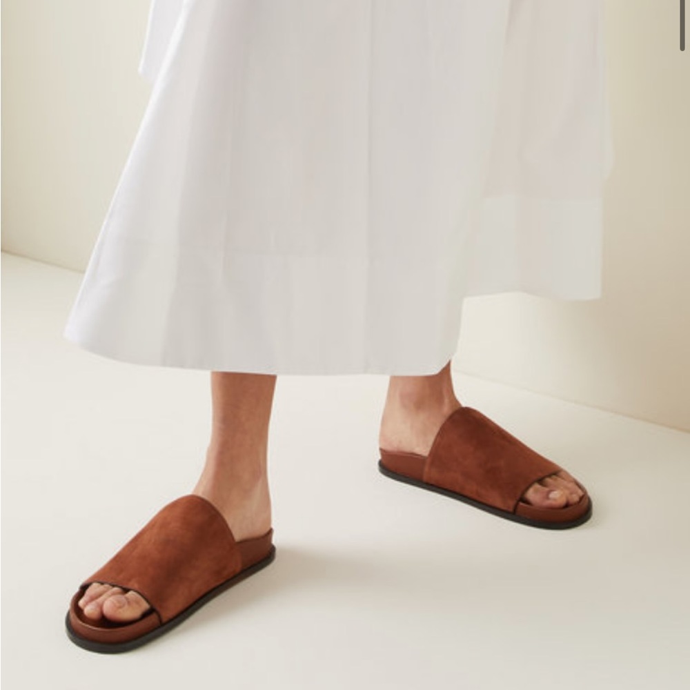 A EMERY Luca Slide in Suede Brown